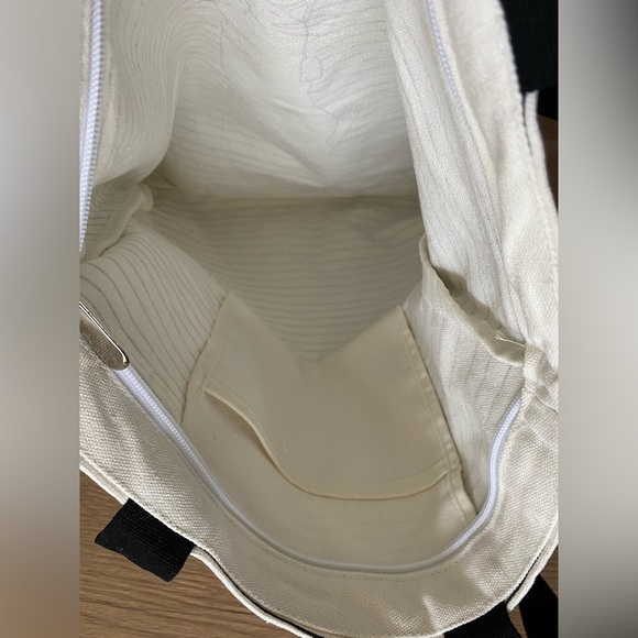 Belly up cat canvas tote bag - Picture 6 of 7